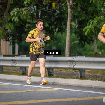 Runner Photo 6213263