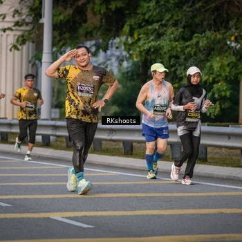 Runner Photo 6213293