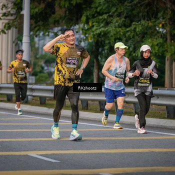 Runner Photo 6213333