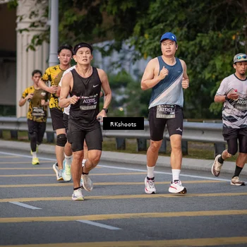 Runner Photo 6213399