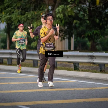 Runner Photo 6213423