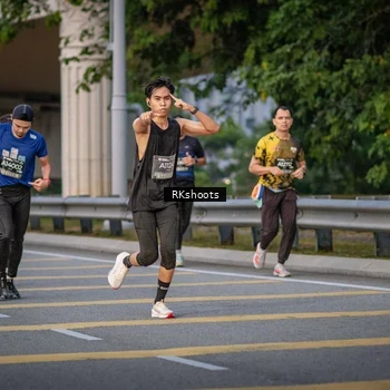 Runner Photo 6213477