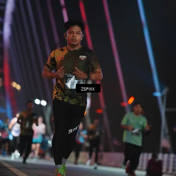 Runner Photo 6213582