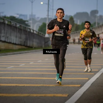 Runner Photo 6213783