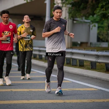 Runner Photo 6214003