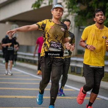 Runner Photo 6214030
