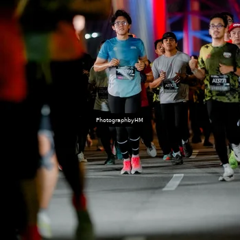 Runner Photo 6214042