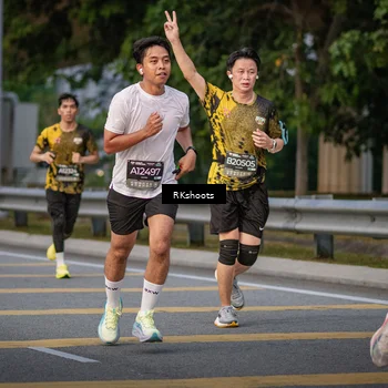 Runner Photo 6214052