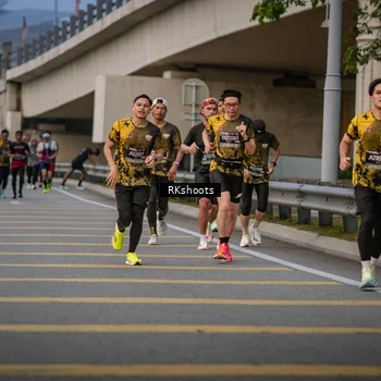 Runner Photo 6214071