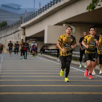 Runner Photo 6214074