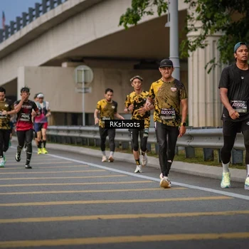 Runner Photo 6214107
