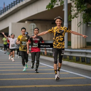 Runner Photo 6214117