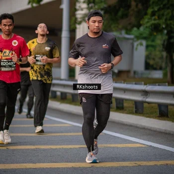 Runner Photo 6214152