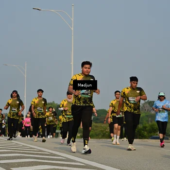 Runner Photo 6214179