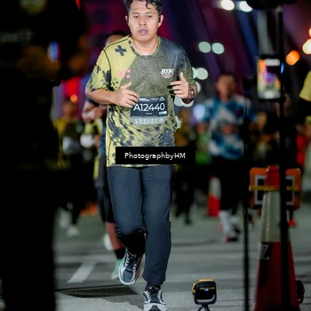 Runner Photo 6214399