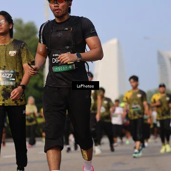 Runner Photo 6215110