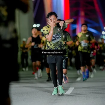 Runner Photo 6215206