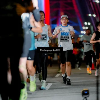 Runner Photo 6215362