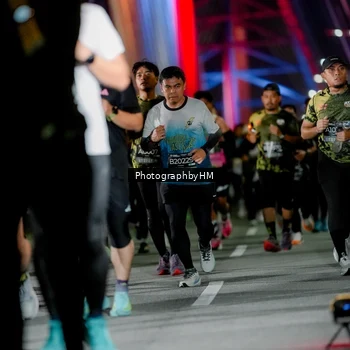 Runner Photo 6215504