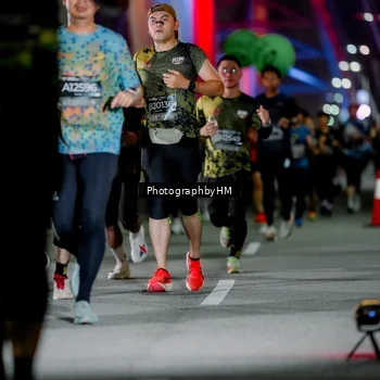 Runner Photo 6215534