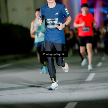 Runner Photo 6215552