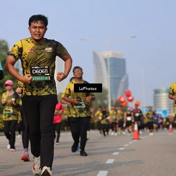Runner Photo 6215585