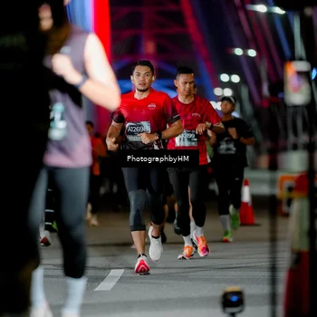 Runner Photo 6215629