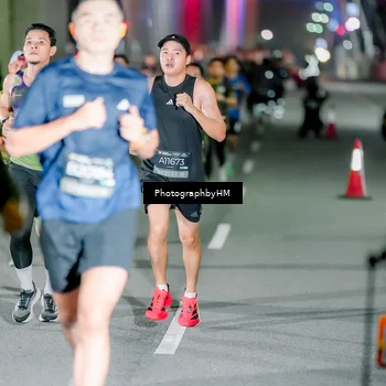 Runner Photo 6215649