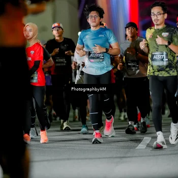 Runner Photo 6215752