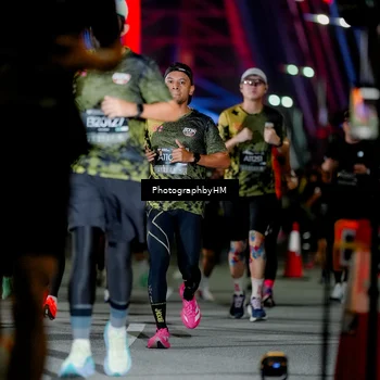 Runner Photo 6215907