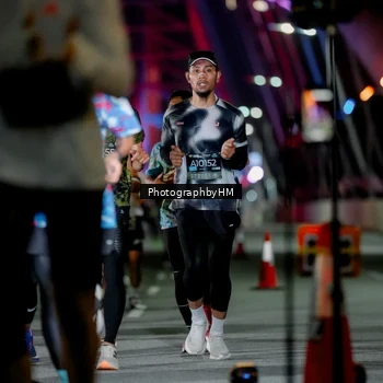 Runner Photo 6215913