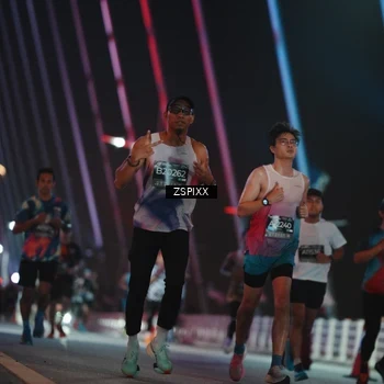 Runner Photo 6215923