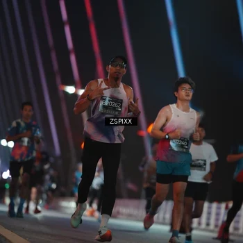 Runner Photo 6215935