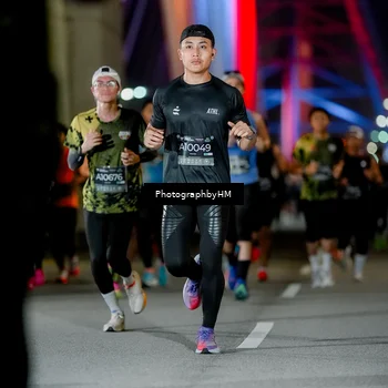 Runner Photo 6216000