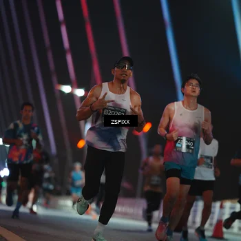Runner Photo 6216005