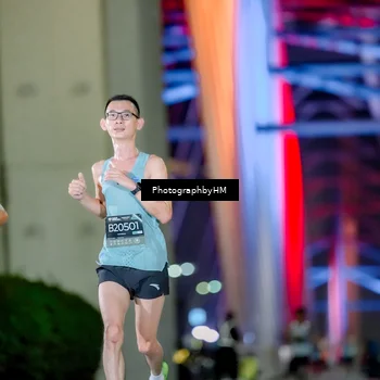 Runner Photo 6216017