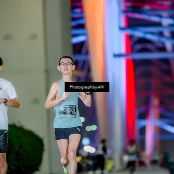 Runner Photo 6216067