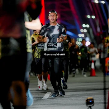 Runner Photo 6216088