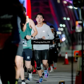 Runner Photo 6216093