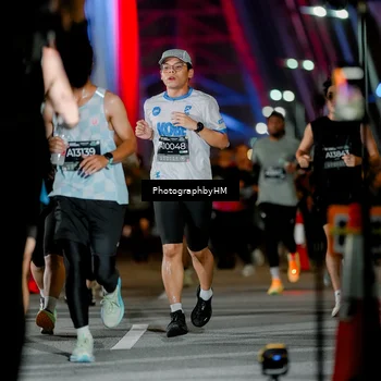 Runner Photo 6216098