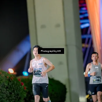 Runner Photo 6216109