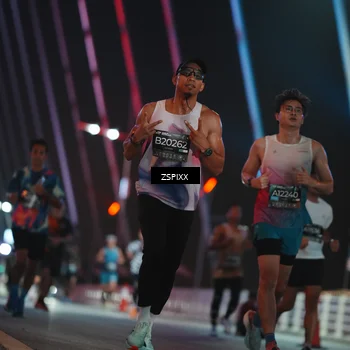 Runner Photo 6216136