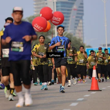 Runner Photo 6216137