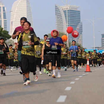 Runner Photo 6216171