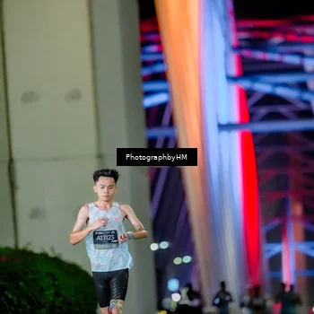 Runner Photo 6216210