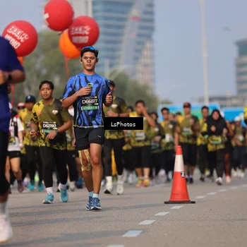 Runner Photo 6216246