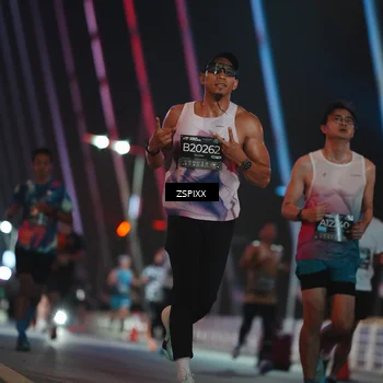 Runner Photo 6216256