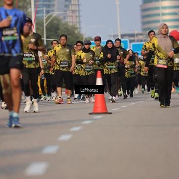 Runner Photo 6216295