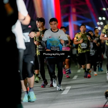 Runner Photo 6216324