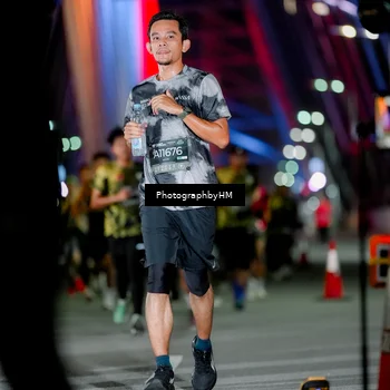 Runner Photo 6216346